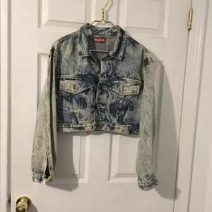 Acid washed 80s crop jean jacket.